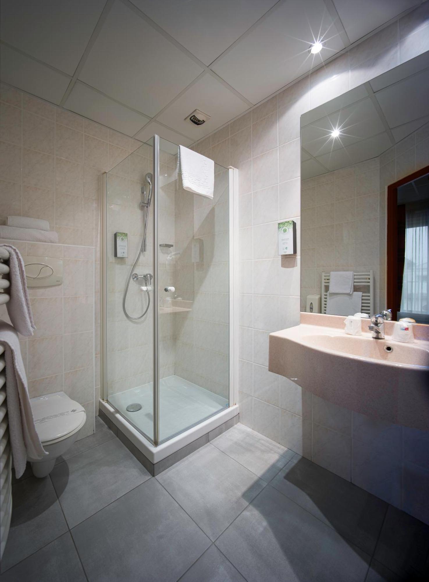 Kyriad Hotel