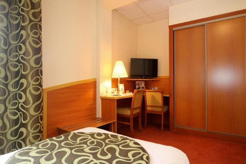 Hotel Kyriad 3*
